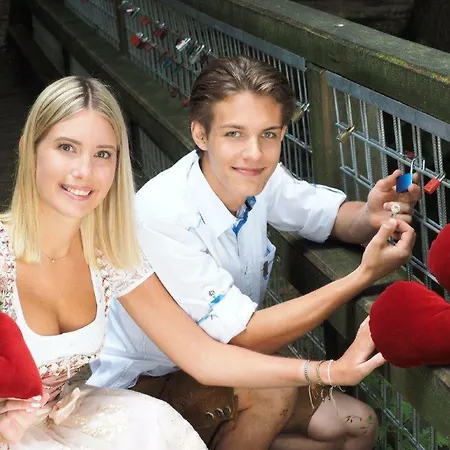 فندق ضيافة إيرلاخميوهل موندزي